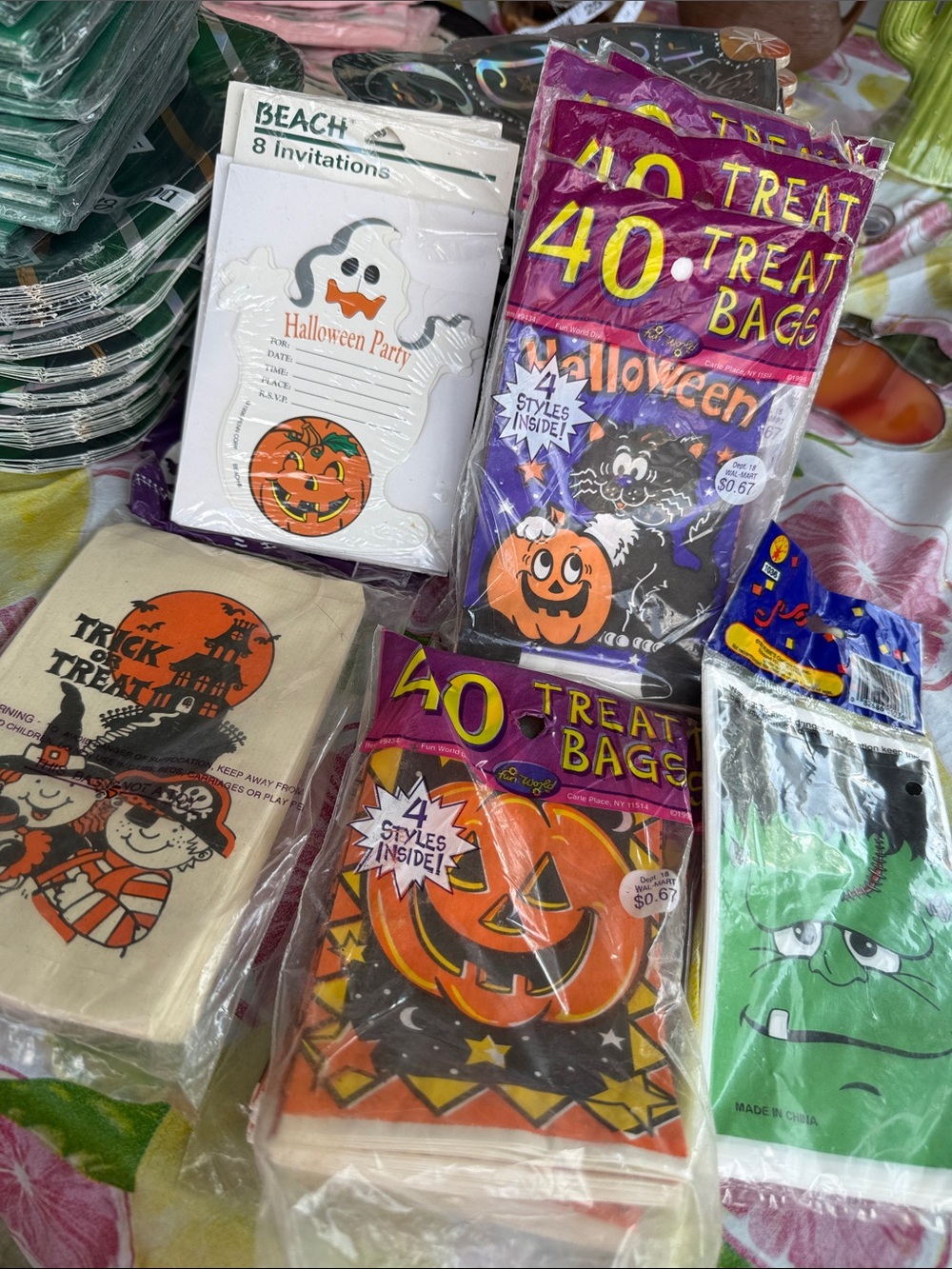 Vintage sealed Halloween Treat Bags 244 and Party Invitations 2 sets Bundle of 8
